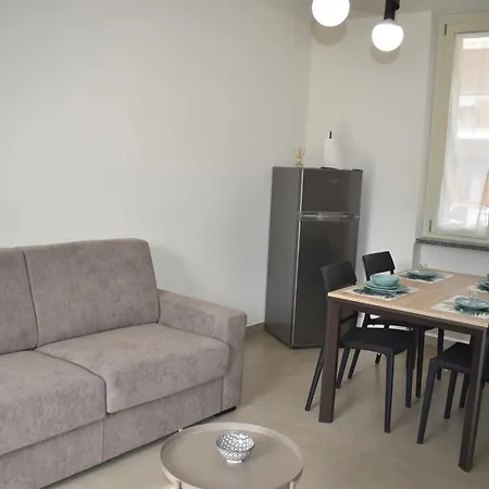 Baia Delle Rose Via Santo Stefano 18 Apartamento Costa Volpino